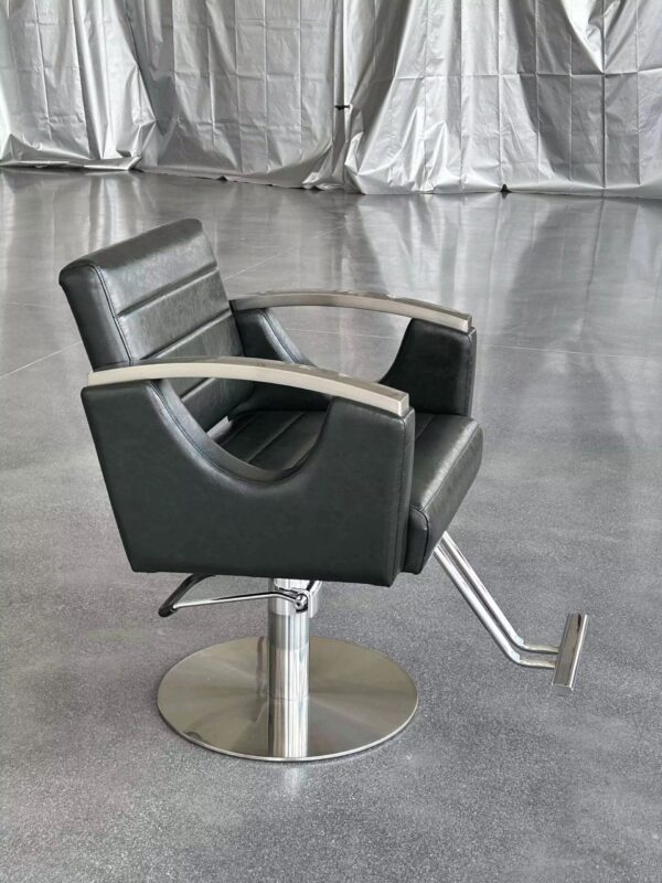 Styling Barber Chair - Image 3